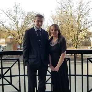 Meet your Posher, Em